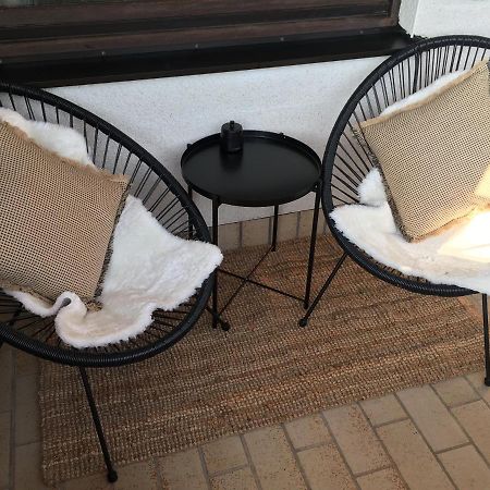 Modernes Apartment Mit Traumhaftem Blick Ins Gruene Braunlingen Luaran gambar