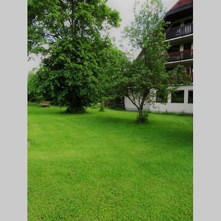 Modernes Apartment Mit Traumhaftem Blick Ins Gruene Braunlingen Luaran gambar