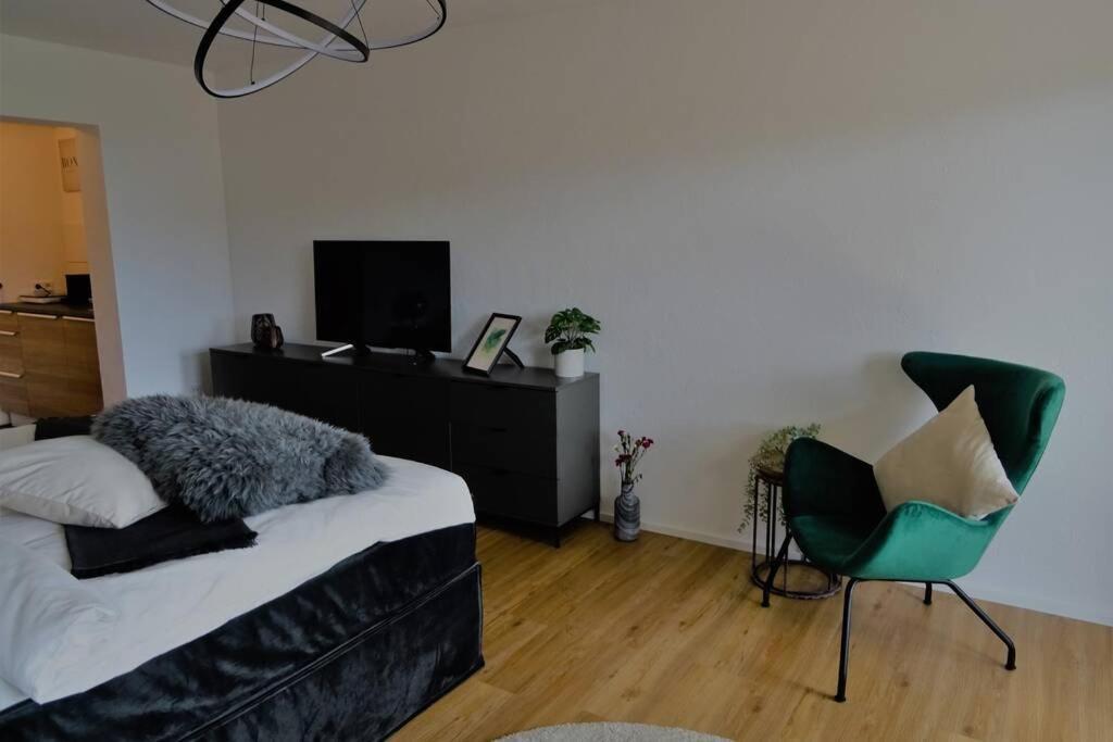 Modernes Apartment Mit Traumhaftem Blick Ins Gruene Braunlingen Luaran gambar